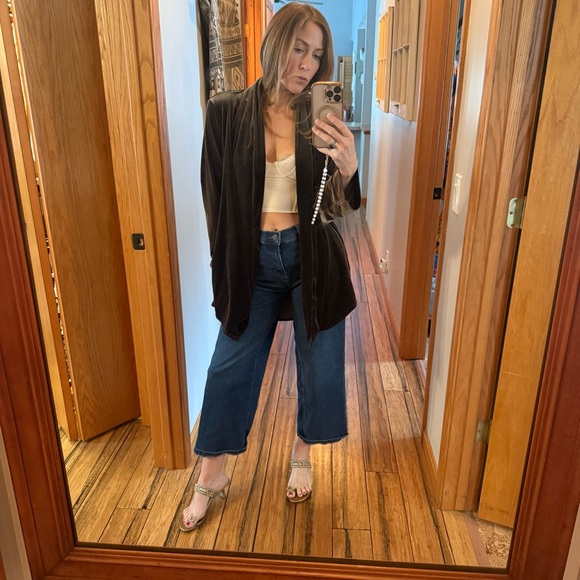 ❤️4 for $25 GF Collections velvet blazer cardigan - Picture 1 of 5
